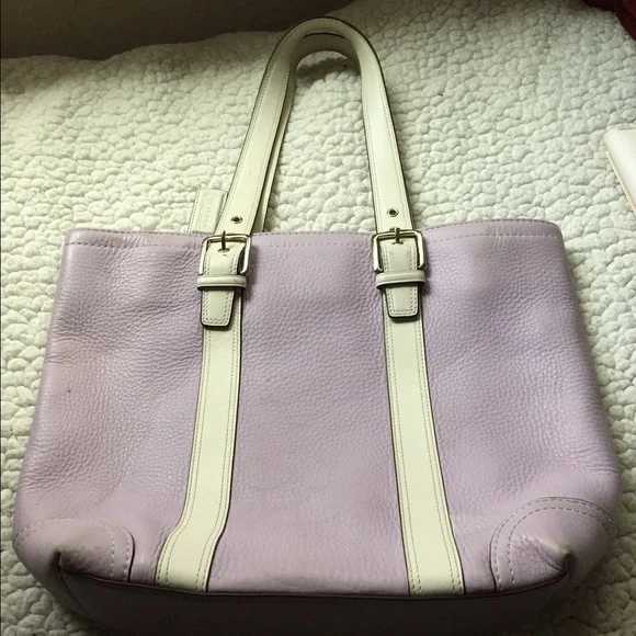 Coach Lavender and Cream Shoulder Bag - Picture 3 of 6